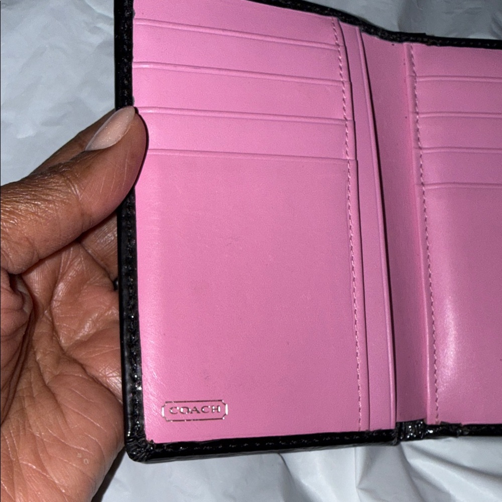 Coach Black Leather Trifold Wallet - Picture 3 of 9